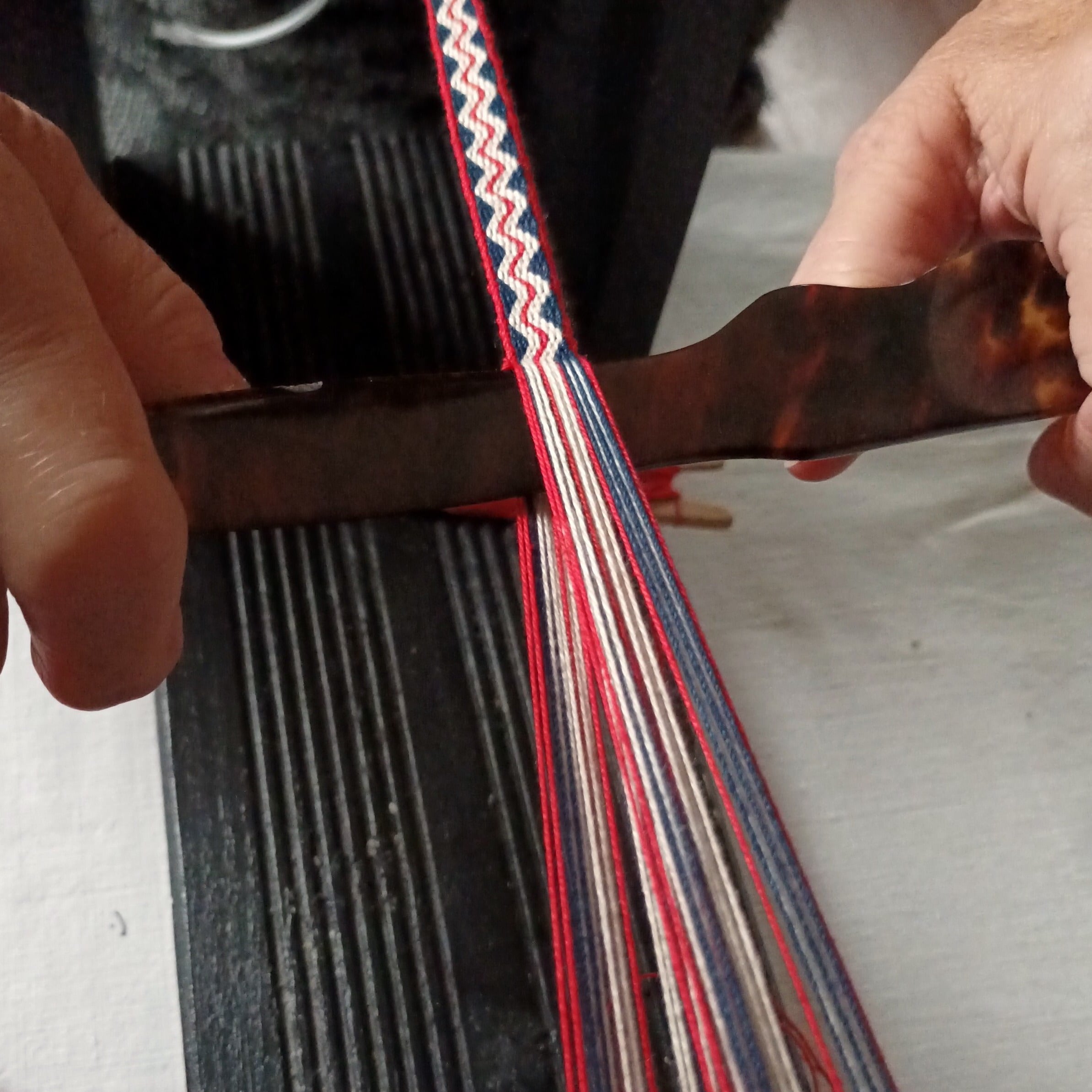 Tissage d'un galon en coton